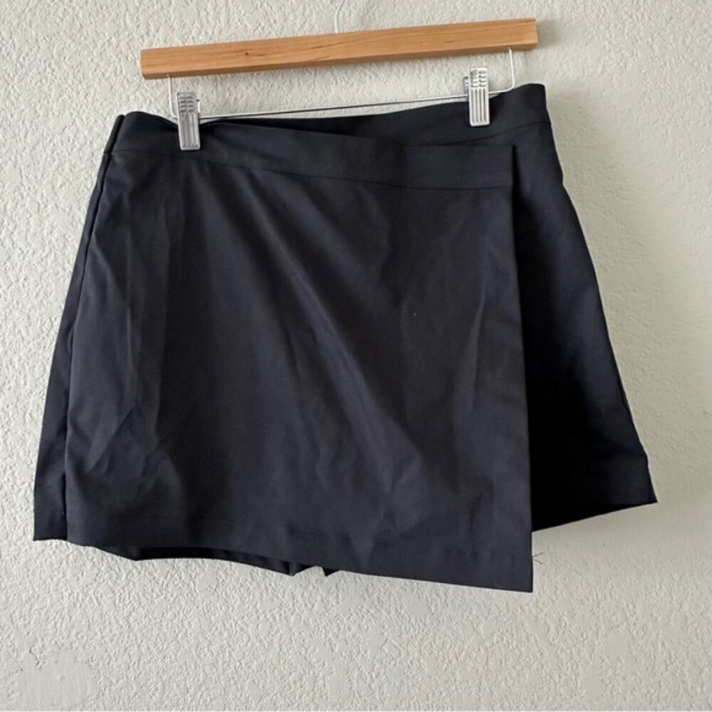 Traj3ctory Black Wrap Skort Women’s Size Large Sporty Chic Utility Style - Picture 2 of 9
